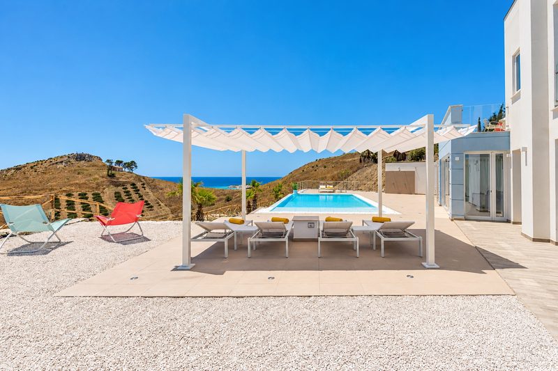 Terrazze e pergolati di Villa Domizia, Bovo Marina